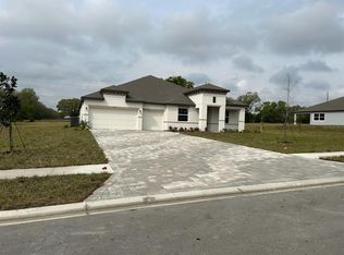 10074 Dolphin Gull Cir, Thonotosassa, FL 33592