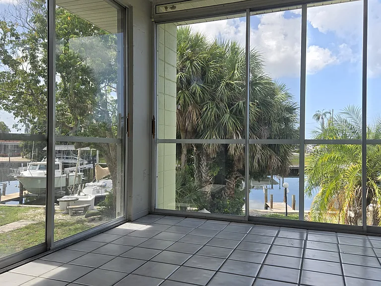 10215 Manatee Ave W #3 — Photo 3