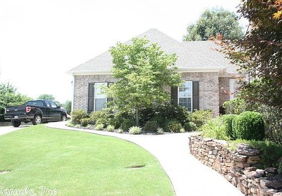 3rd image of 207 Hermitage Dr