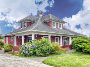 112 8th St NE, Long Beach, WA 98631