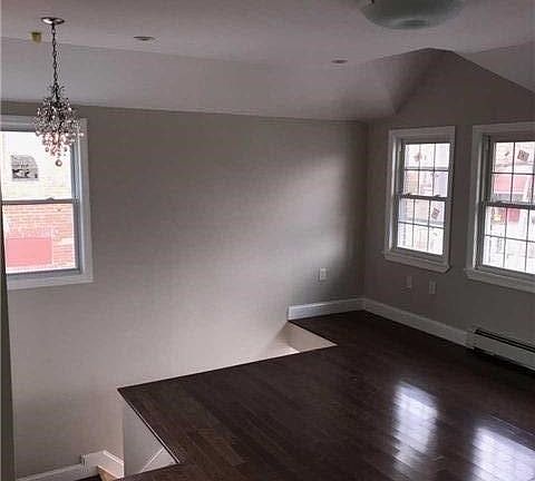 2nd image of 22606 Mentone Ave