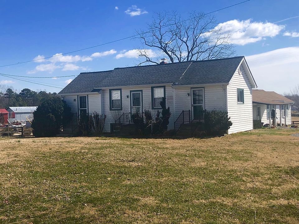 2nd image of 83 Mount View Farm Rd