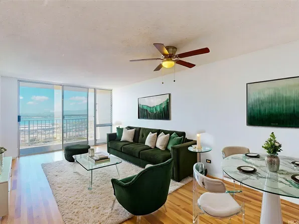 98-099 Uao Pl APT 2208, Aiea, HI 96701