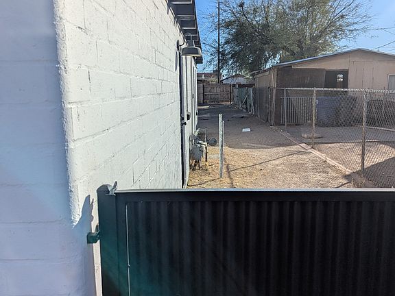 2nd image of 1014 N Grande Ave #1014
