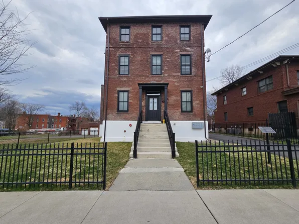 94-96 Edwards St #2A, Hartford, CT 06120