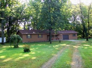 1595 N 1000th St, Flat Rock, IL 62427
