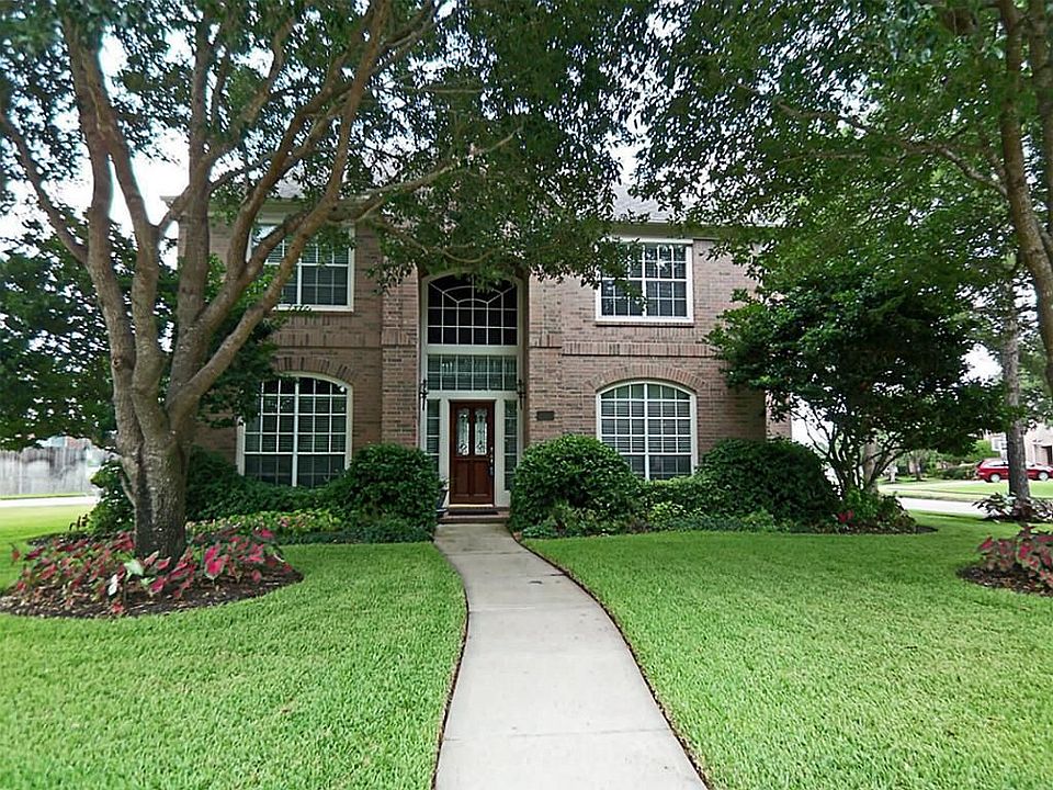 1st image of 1923 Stormcroft Cir