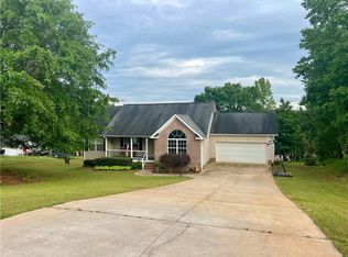 203 Shady Grove Est, Pickens, SC 29671