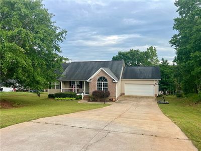 203 Shady Grove Est, Pickens, SC, 29671