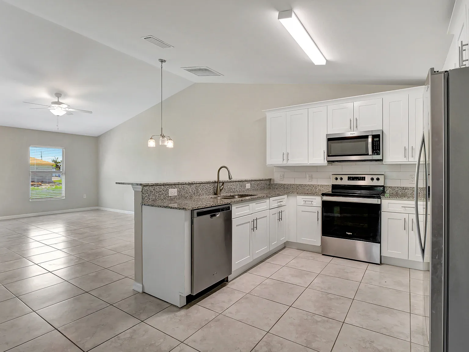 3 bed, 1230 sqft, $1,650 — Photo 4