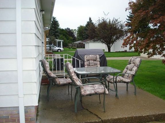 4th image of 6493 Mariana Dr
