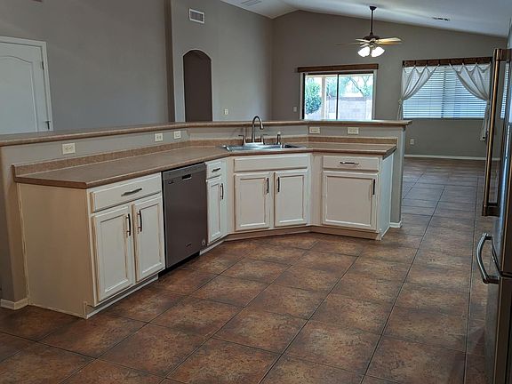 4th image of 3427 W Sagebrush Hills Ct