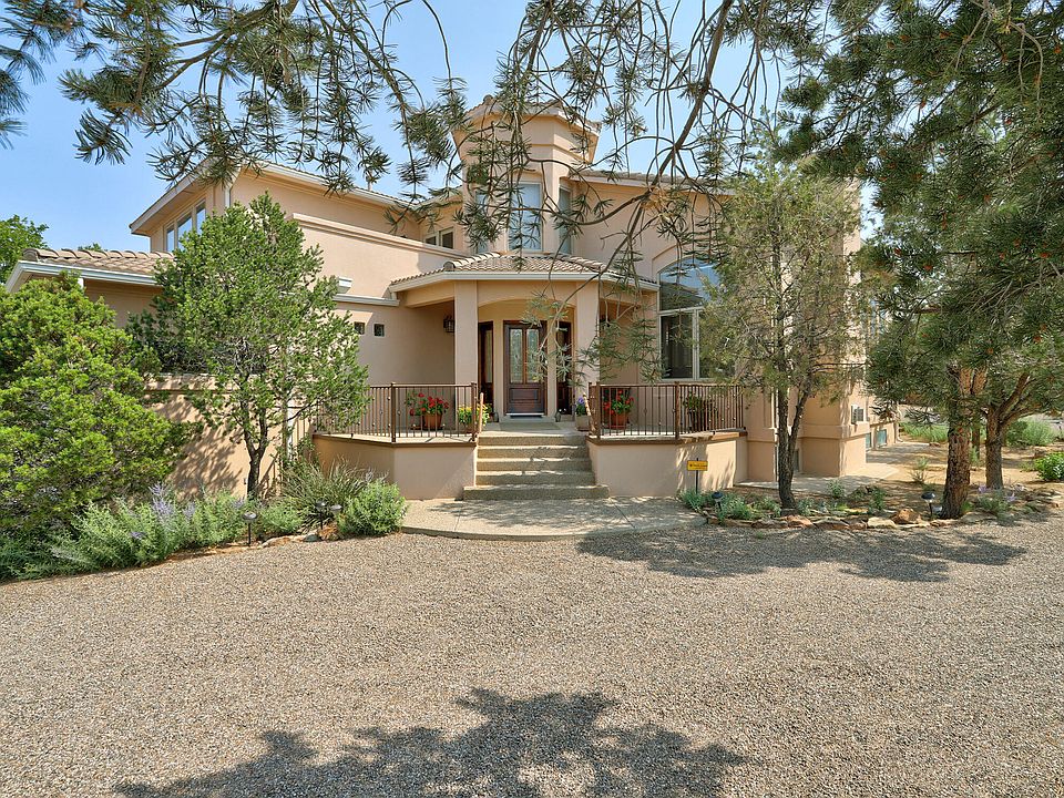 1st image of 10421 Eagle Rock Ave NE