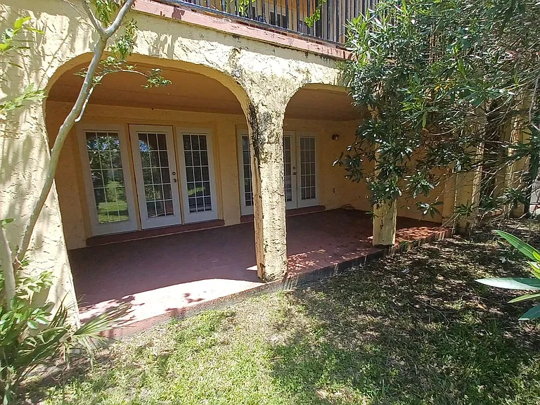 3918 La Mirada Dr N #7 — Photo 46