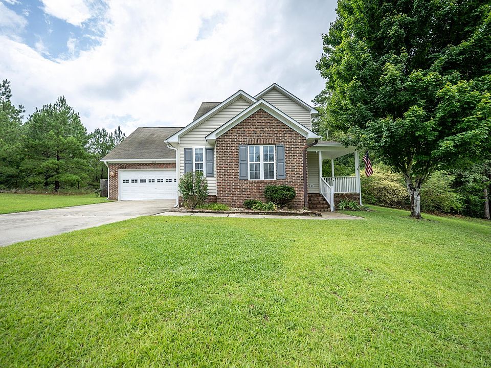 1st image of 105 Oakmount Dr