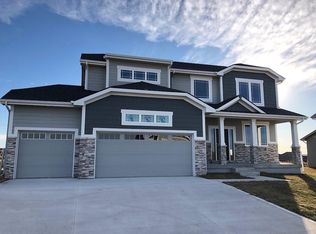 619 NE 55th St, Ankeny, IA 50021