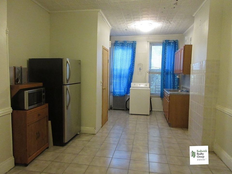 2nd image of 478 Harman St #1B