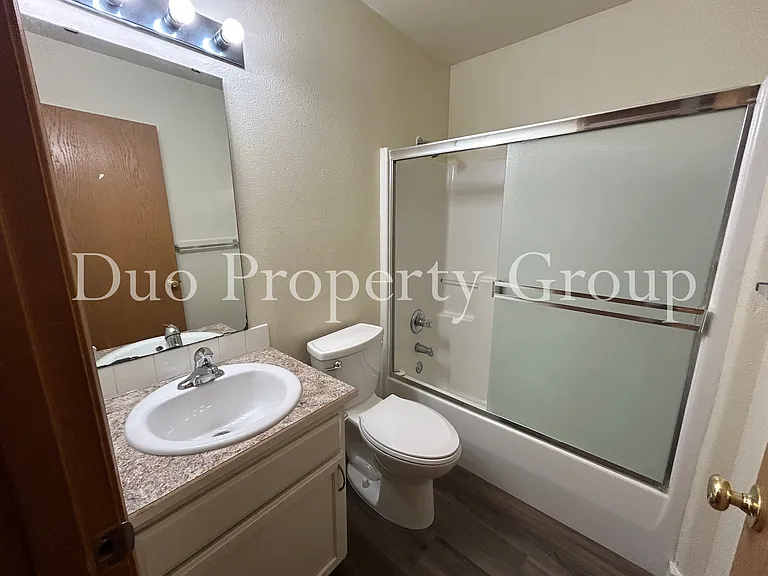 603 S 41st Ct — Photo 17