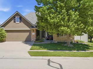2240 SW Millers Glen Dr, Topeka, KS 66614