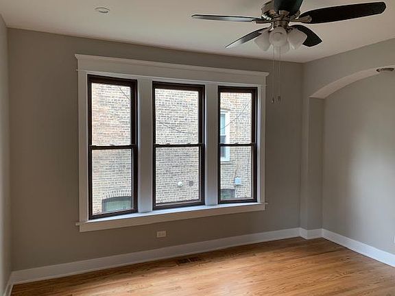 3rd image of 4719 N Talman Ave Floor 1