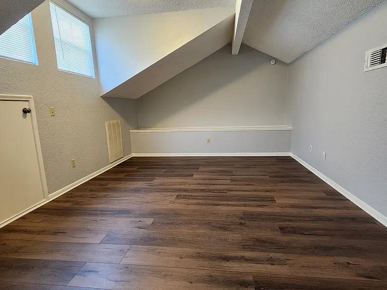 11411 Pagoda Dr — Photo 29