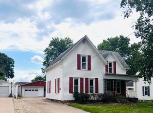 324 S Cottage St, Kewanee, IL 61443