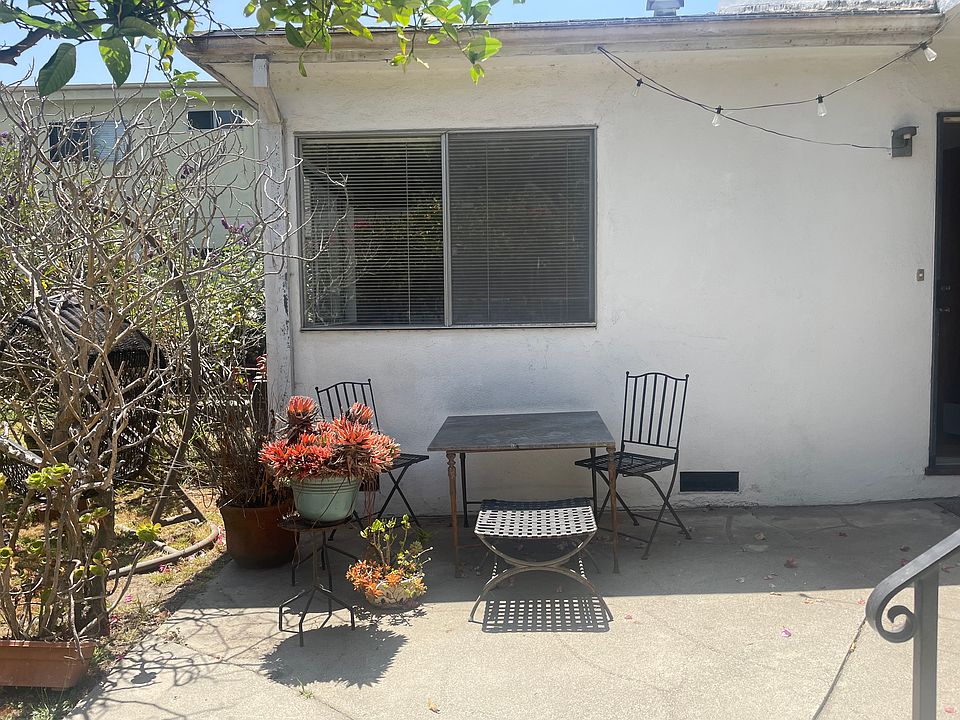 Private outdoor space plus shared yard