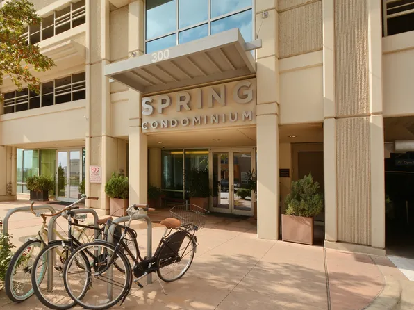 300 Bowie St APT 808, Austin, TX 78703