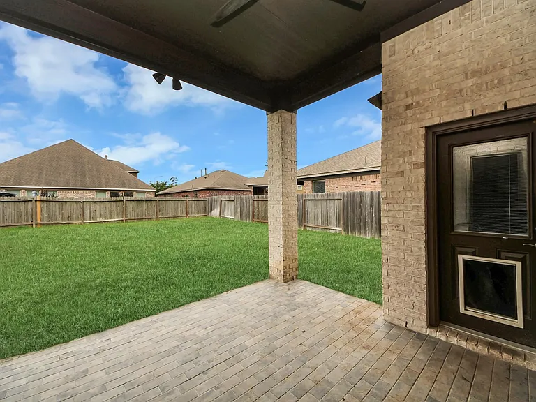 24523 Eucalyptus Way — Photo 26