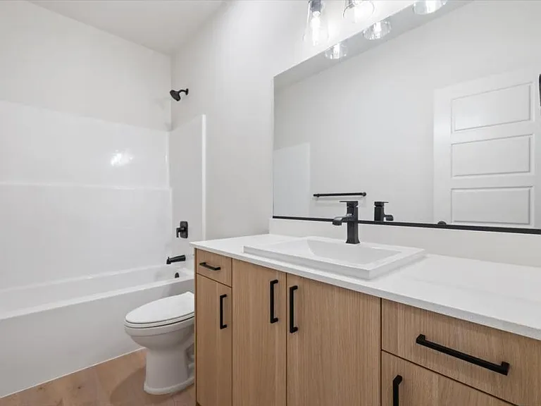 631 Willow Bend Dr — Photo 7