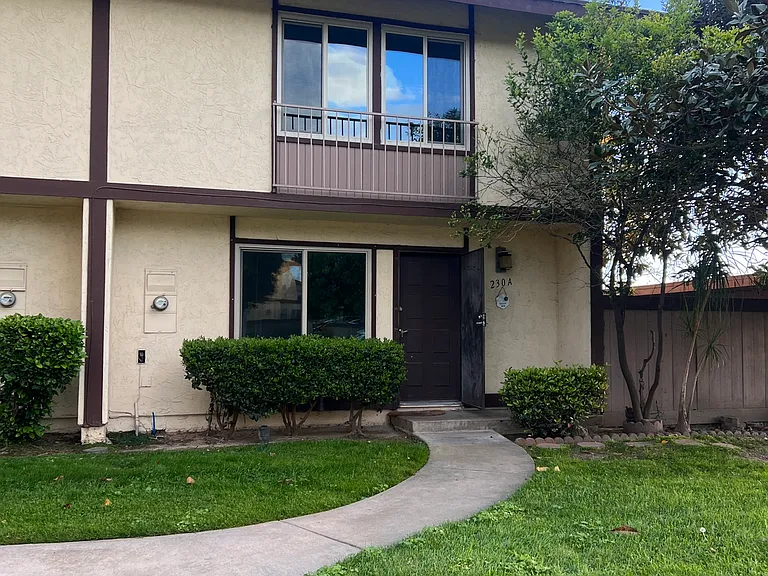 230 Rancho Dr — Photo 6