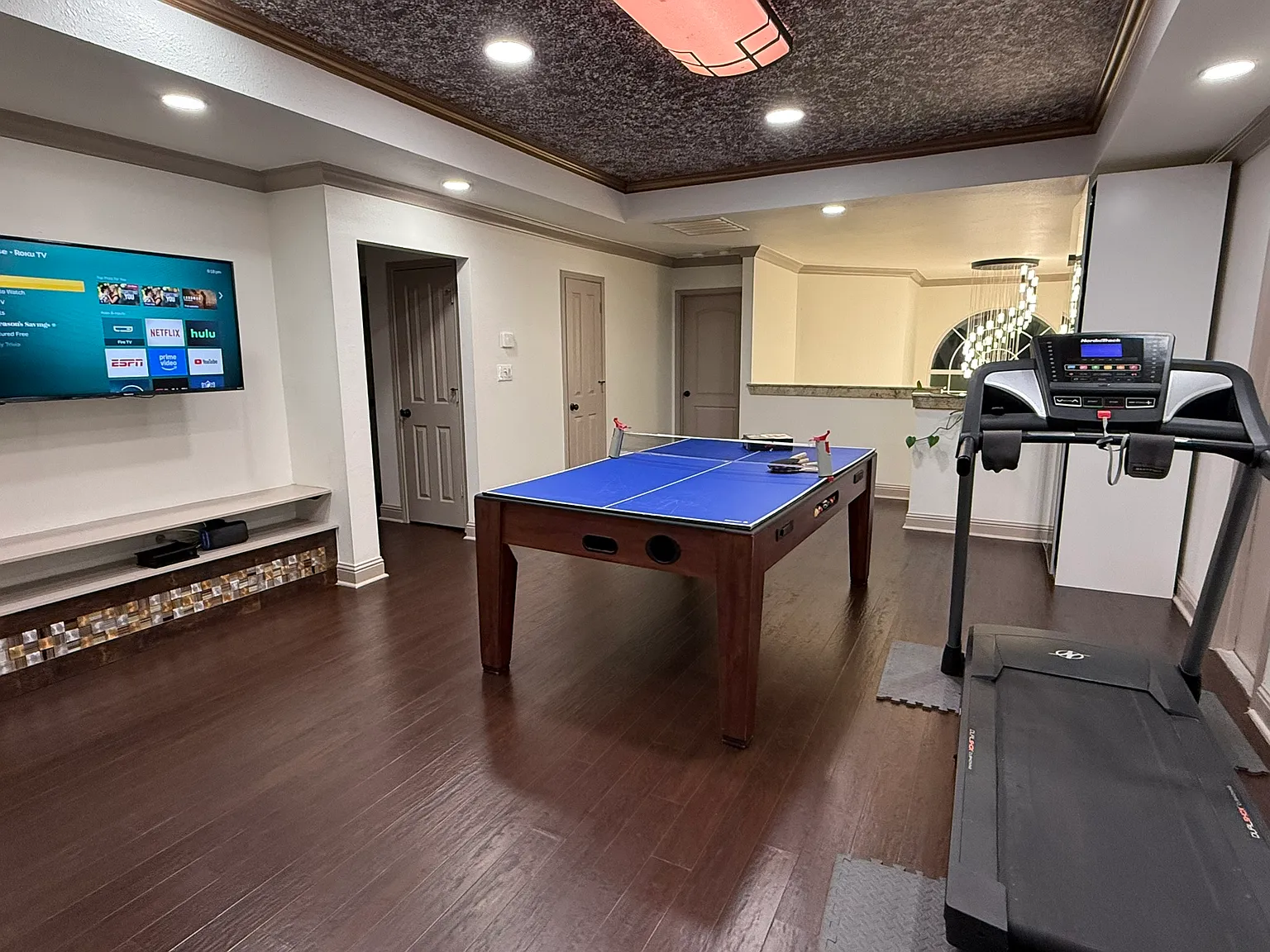 5 bed, 3427 sqft, $5,400 — Photo 3
