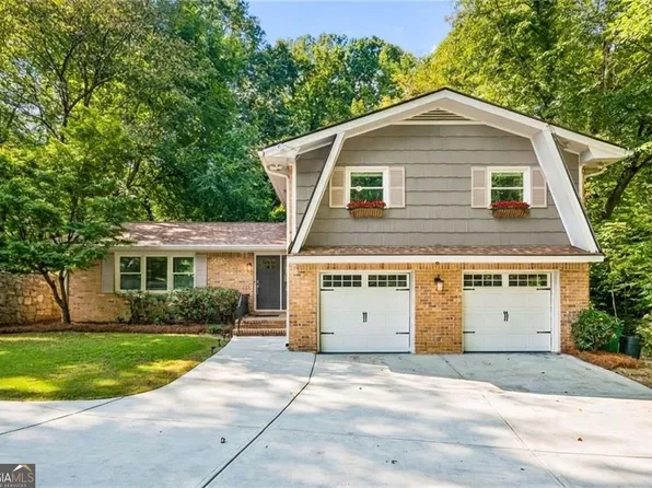 2753 Henderson Ct, Tucker, GA 30084