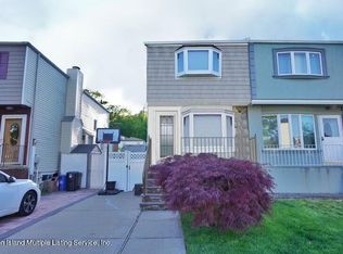 38 Mulberry Ave, Staten Island, NY 10314
