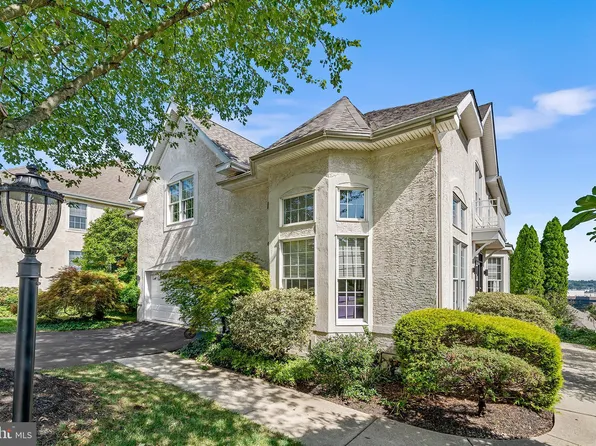 1010 Riverview Ln, Conshohocken, PA 19428