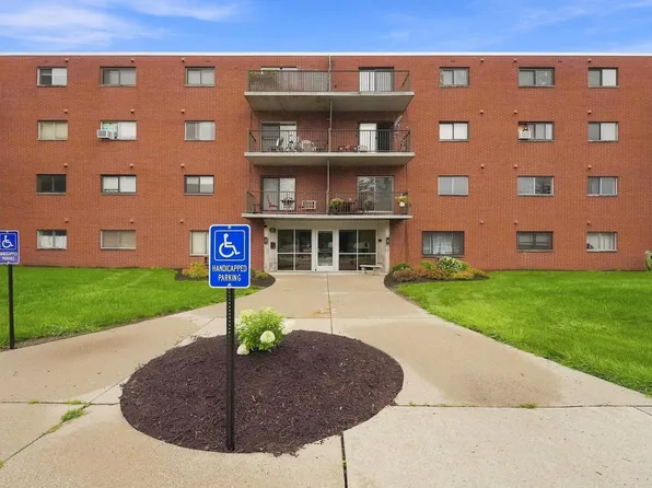 2927 Westbrook Dr APT B102, Fort Wayne, IN 46805