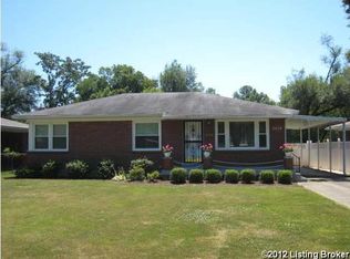 2020 Lynn Lea Rd, Shively, KY 40216