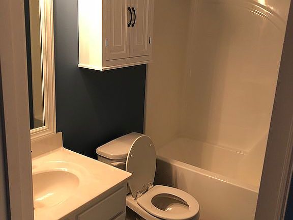 4th image of 4873 Penrose Dr