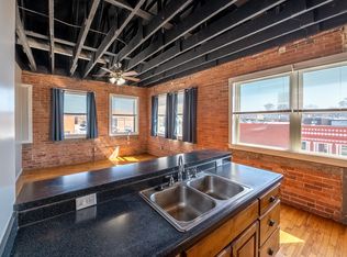 145 W Pine St #E, Warrensburg, MO 64093