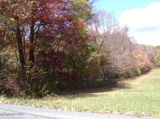 Spruce Rd, Kresgeville, PA 18333