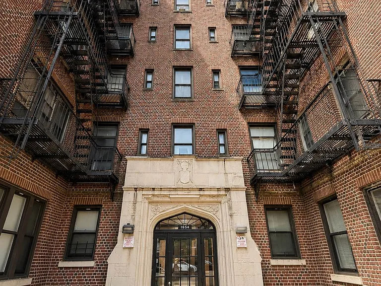 1854 Ocean Ave #5F — Photo 1