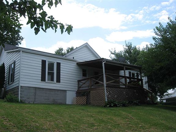 4th image of 225 Edwards Ave