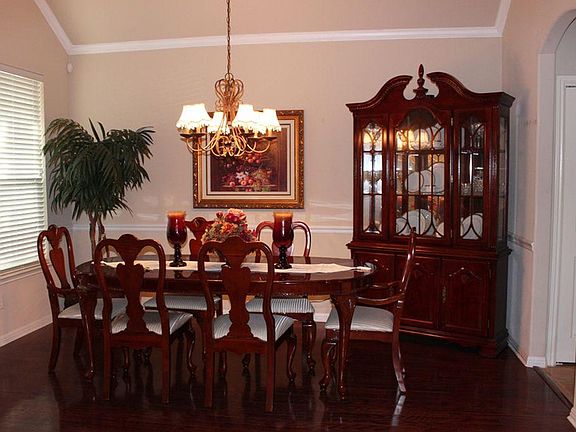 5th image of 15604 Belfin Dr