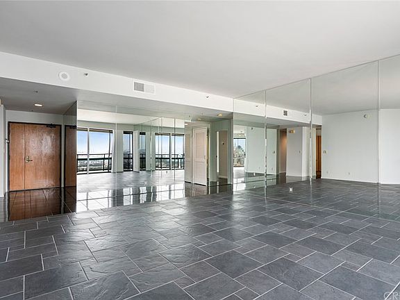 5th image of 1310 E Ocean Blvd Unit 1704