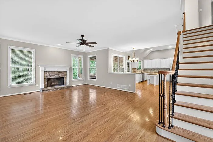 4582 Campenille Ct — Photo 13