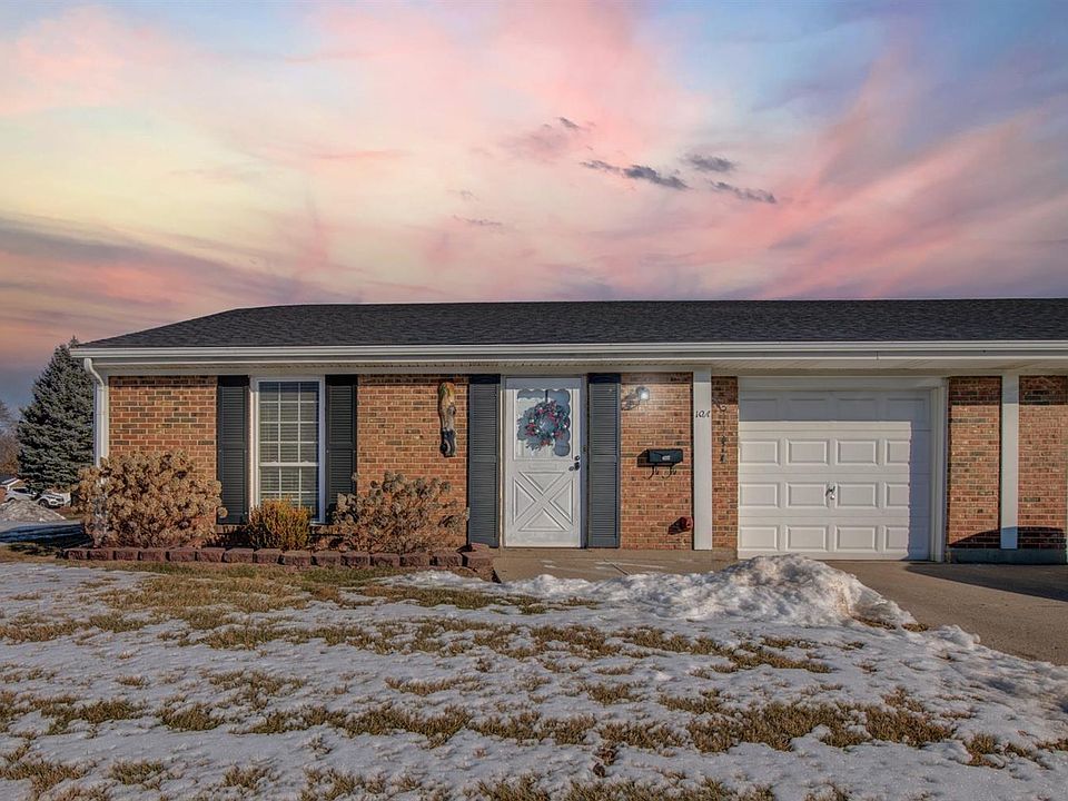 1st image of 10 Meadow Ln #A