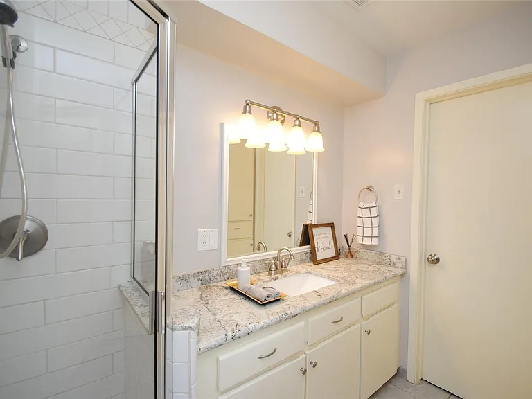 10659 Northbrook Dr — Photo 23