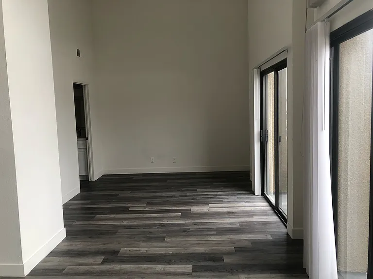 Meridian Hollywood — Photo 38