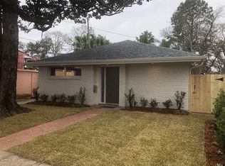 2 Central Dr, Metairie, LA 70005