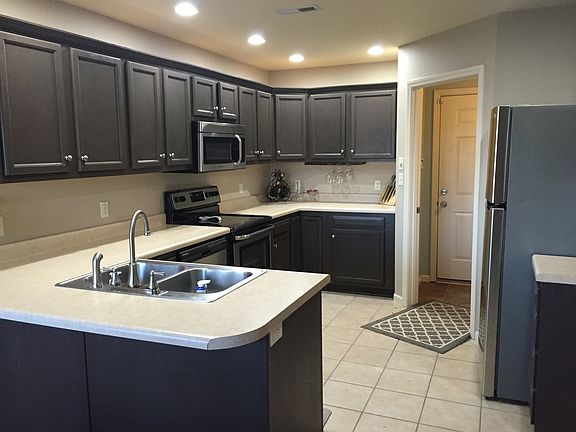 5th image of 4102 Sweetwater Dr